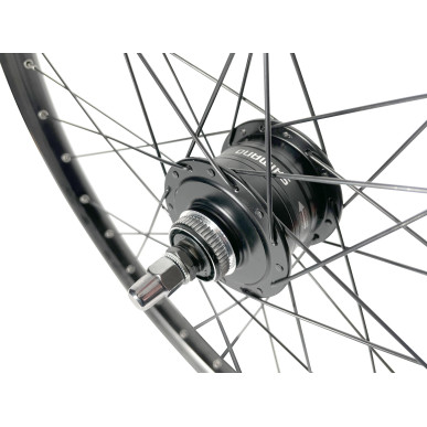 Front wheel Mach1 Trucky 30 - 26" - Shimano Dynamo DH3D37 6V/3.0W CenterLock - Nuts
