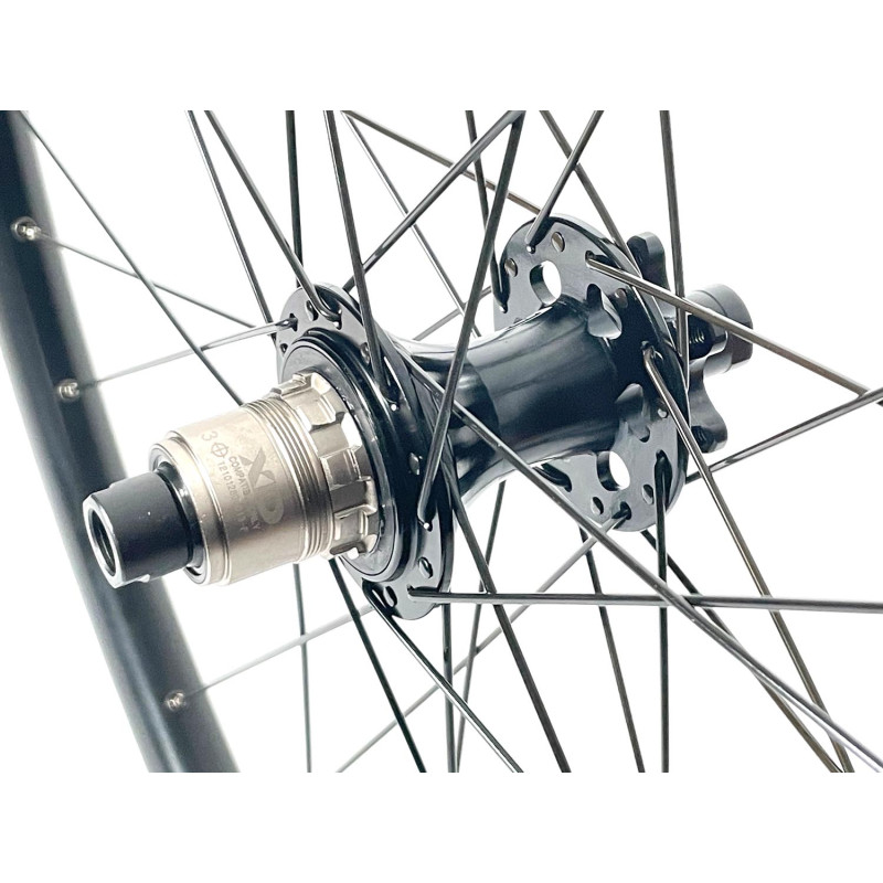 Rear wheel Mach1 Trucky 40 - 27.5" - Velox DH Boost TX12/148mm Sram XD 12V