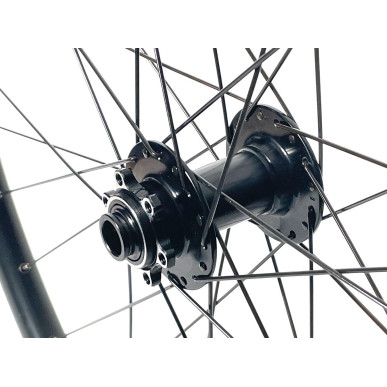 Front wheel NEO Black - 27.5" - Velox D041SB Disc TX15/100