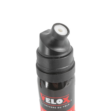 Angled Presta valve head of the Velox road puncture repair spray 50 ml